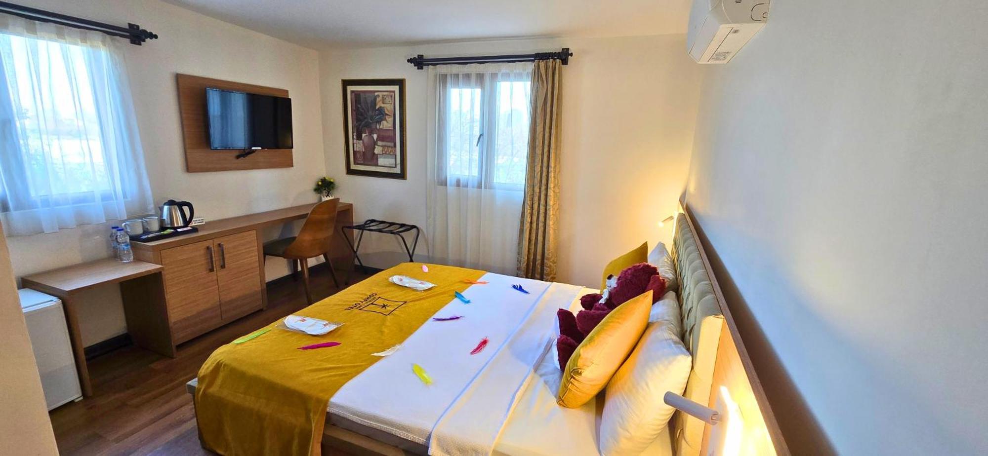 Comfy Otel Antalya Lara Exterior foto
