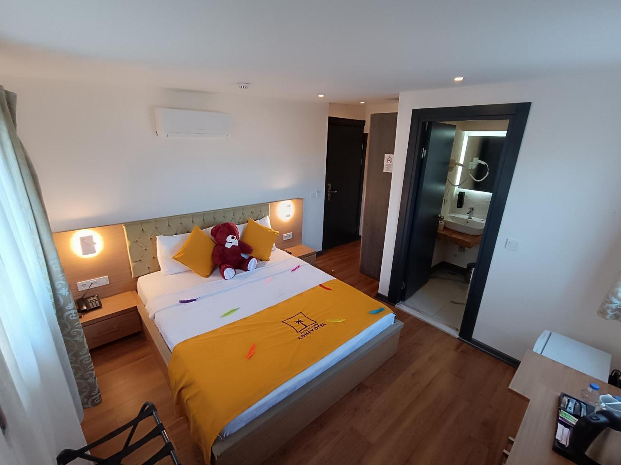 Comfy Otel Antalya Lara Exterior foto