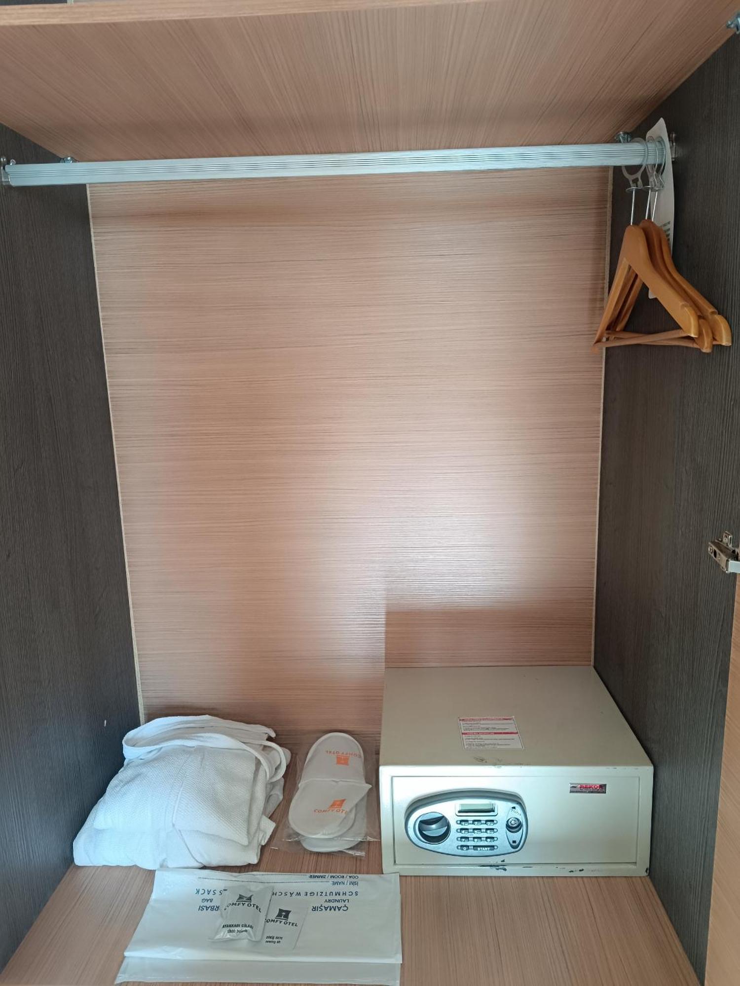 Comfy Otel Antalya Lara Habitación foto